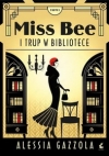 Miss Bee i trup w bibliotece - Alessia Gazzola Gazzola